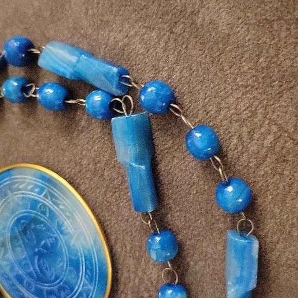Vintage Carved Blue Agate Mexican Aztec Sundial Unisex Necklace - Picture 5 of 8